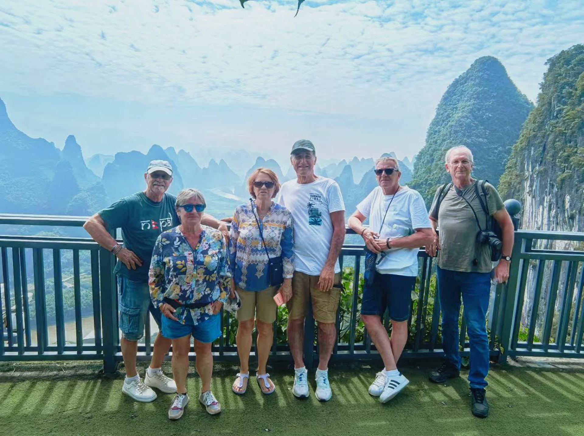 Li River Cruise with Yangshuo Countryside Tours - Thumbnail 8