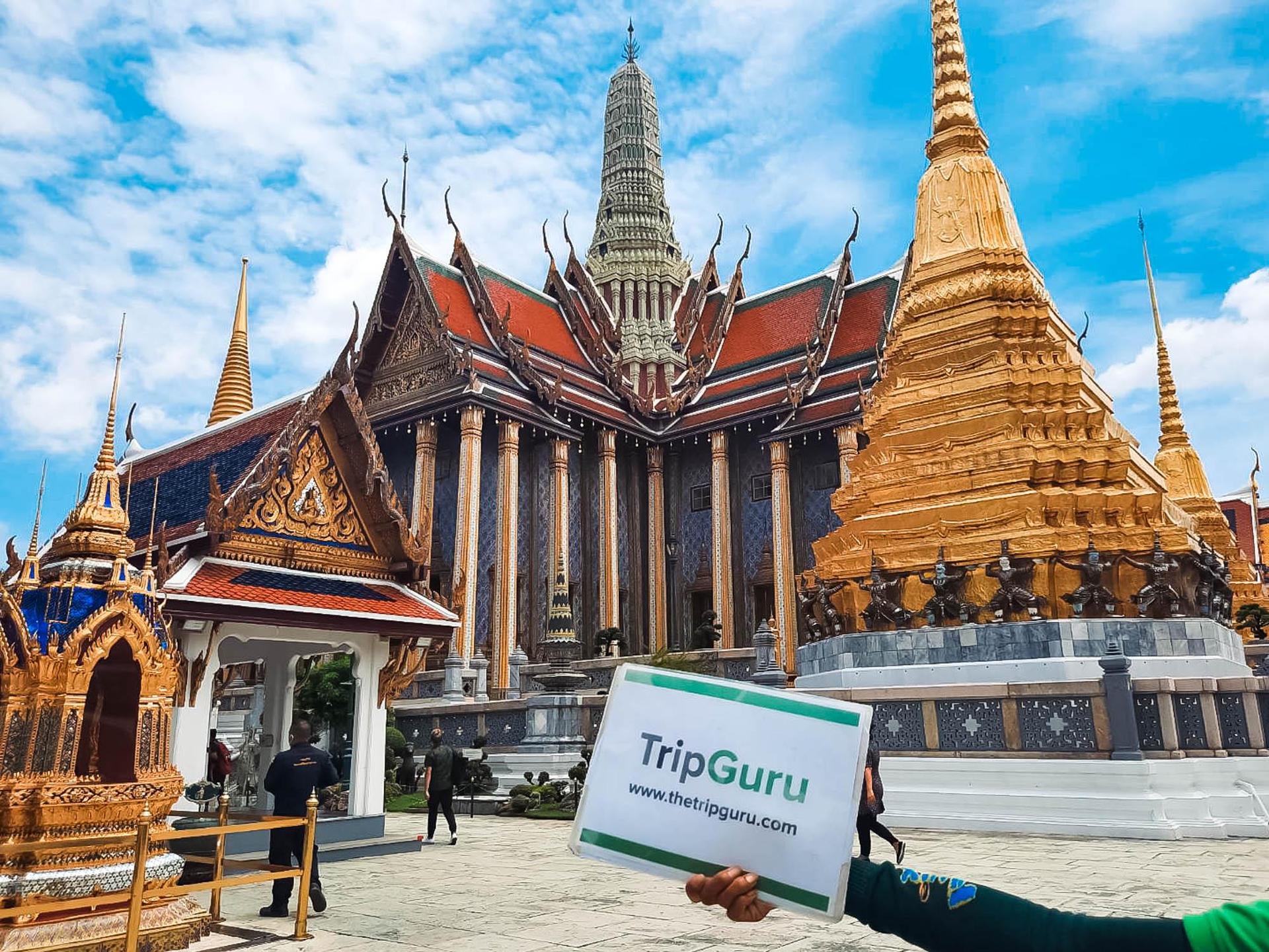 Bangkok: Grand Palace and Wat Phra Kaew Guided Walking Tour - Thumbnail 8