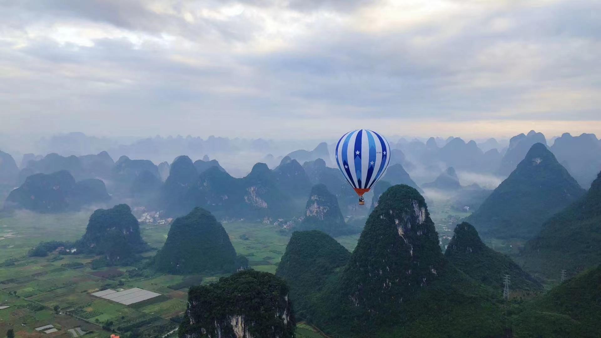 Yangshuo Hot Air Balloon Tour at Sunrise or Sunset - Thumbnail 9