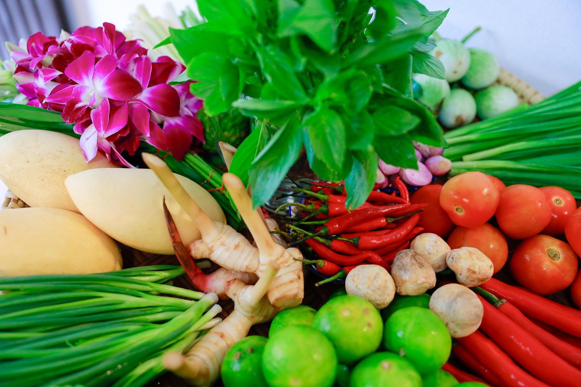 Bangkok: Hands-on Thai Cooking Class and Market Tour - Thumbnail 8
