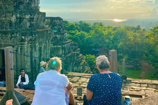 Featured tour with 3 reviews: Private Angkor Highlights Sunset Tour with Lunch