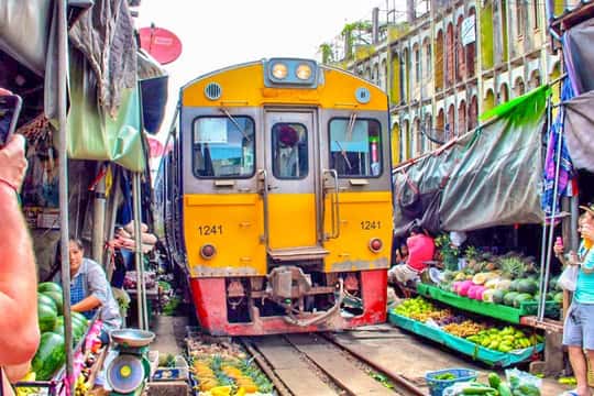 Markets and Ayutthaya Tour
