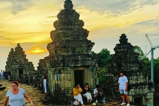 Budget saver tour: Small-Group Full Day Angkor wat Guide tour with Sun set | From only 11 USD