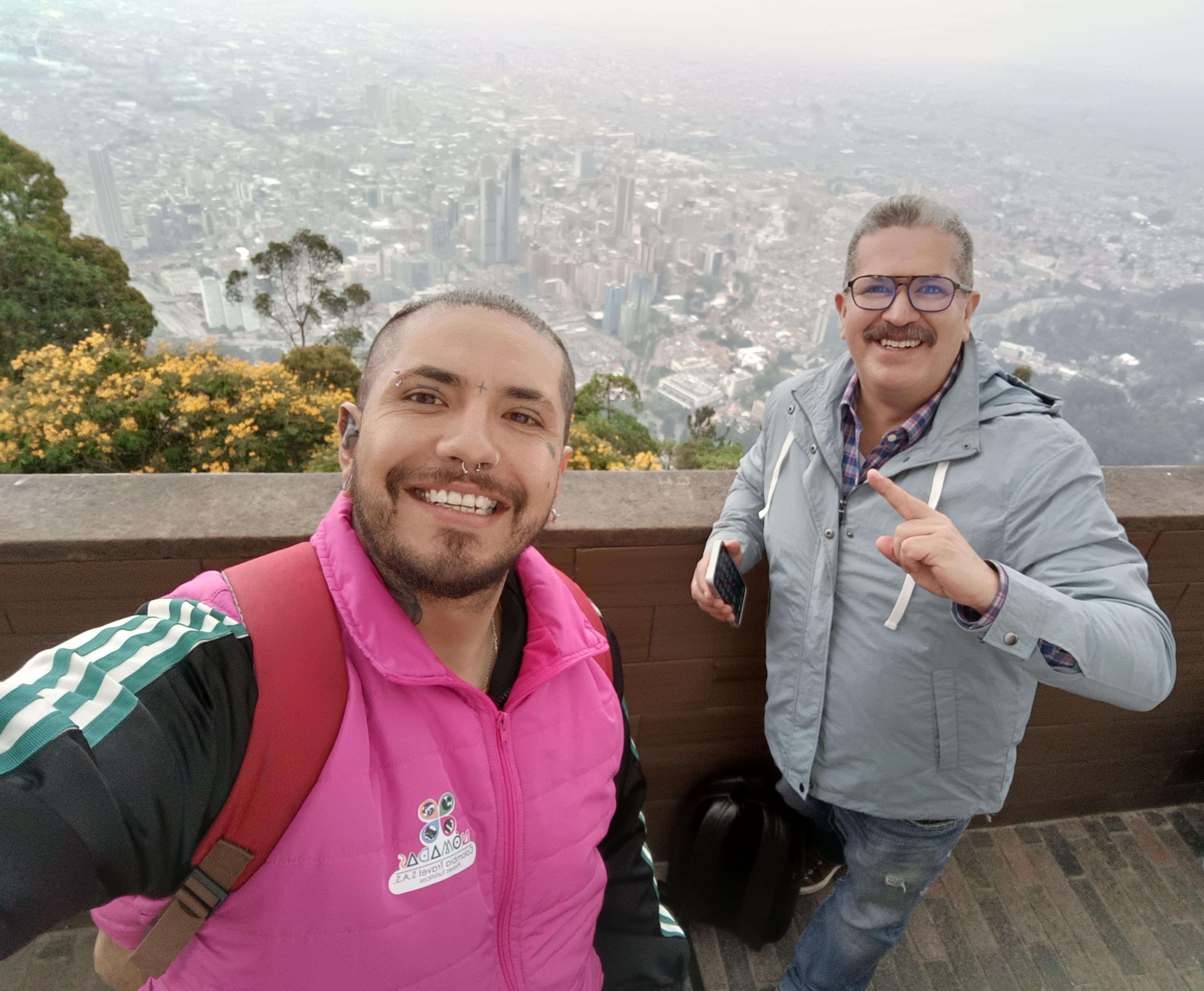 Colagem de mídia
