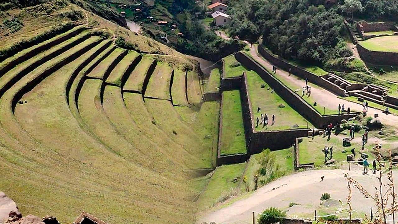 Colagem de mídia