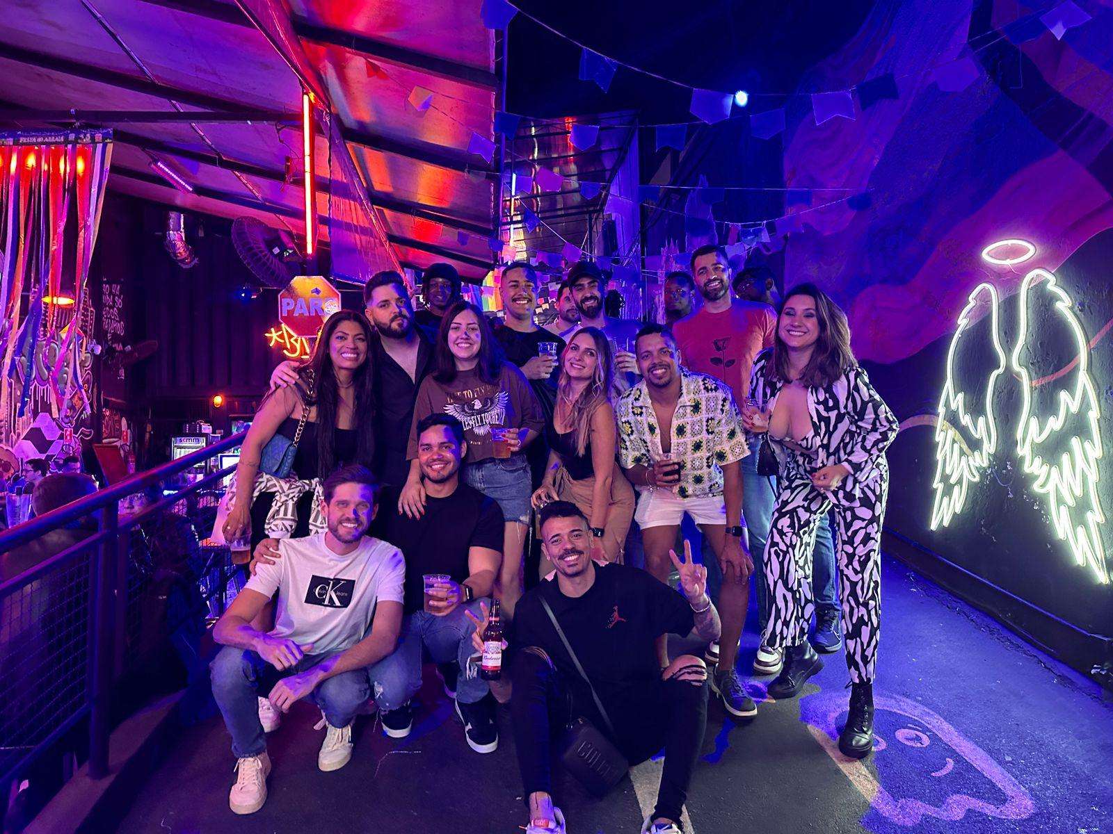 Colagem de mídia