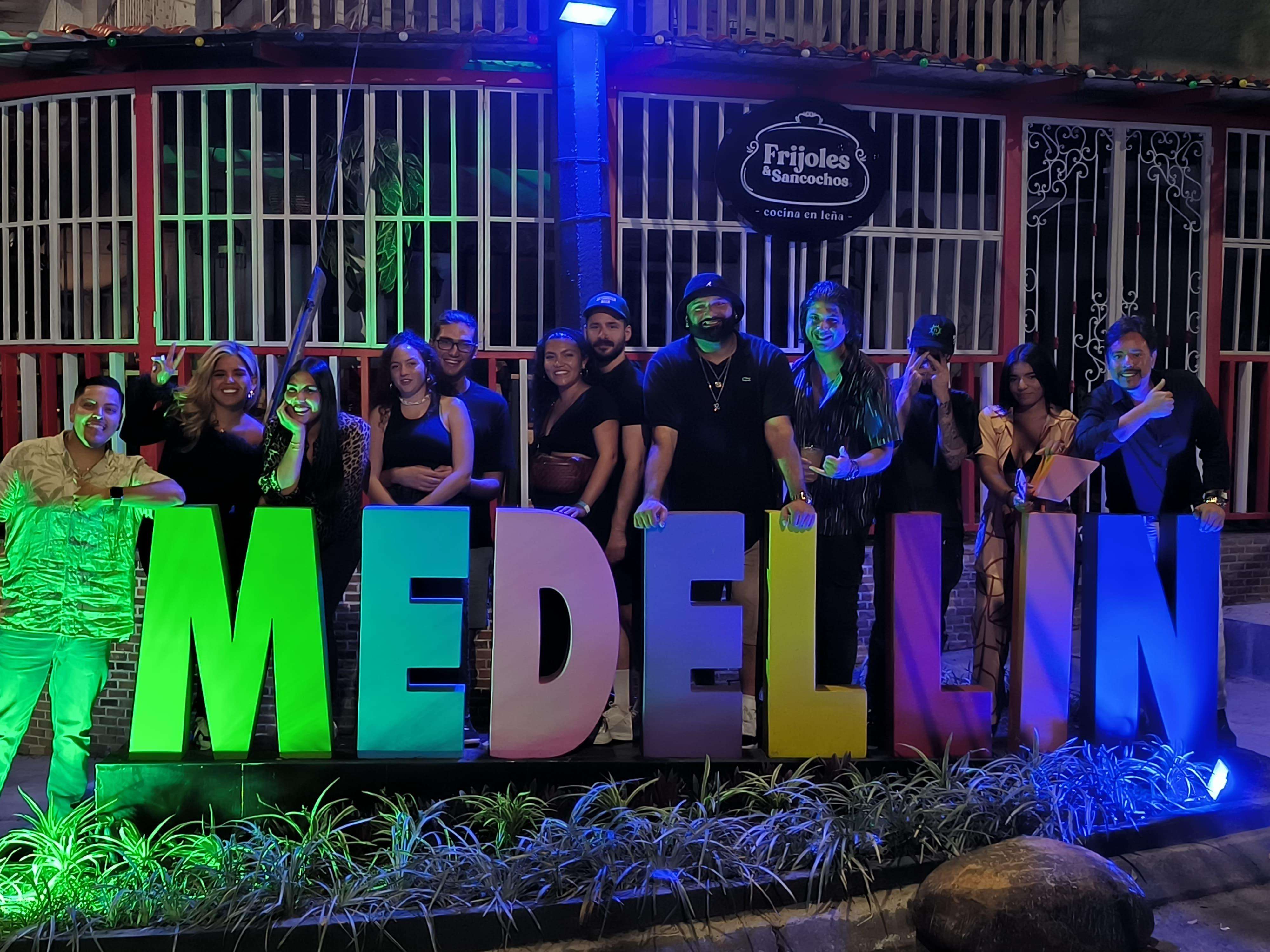 Colagem de mídia