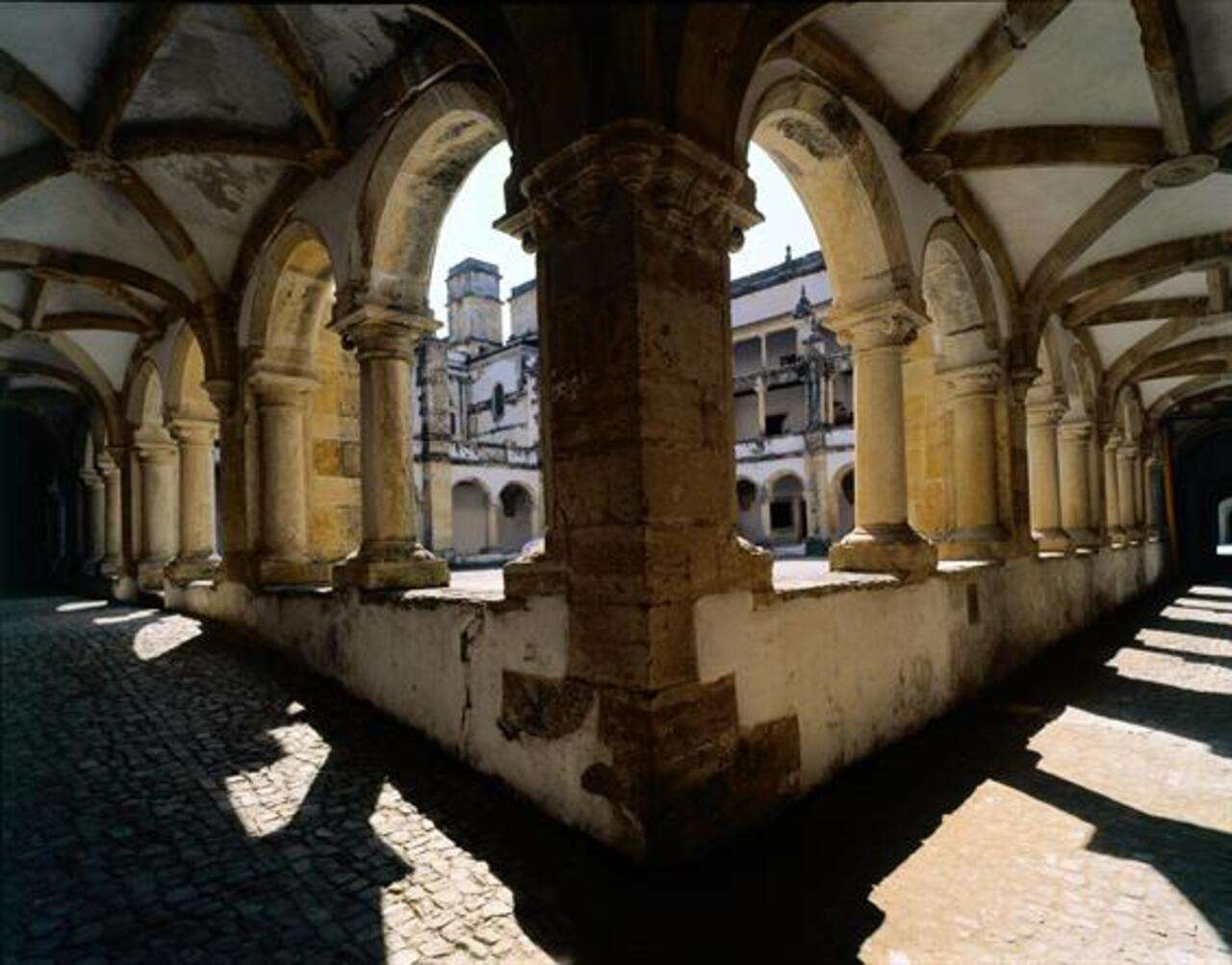 Colagem de mídia