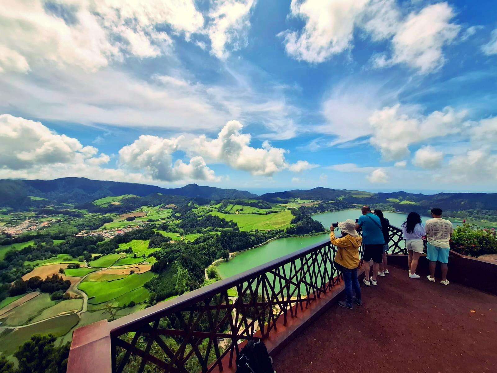 Colagem de mídia