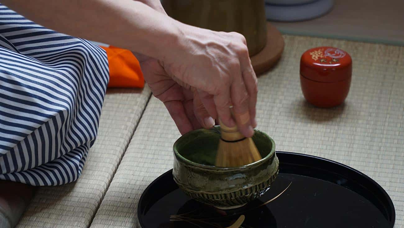 Osaka: Tea Ceremony and Matcha Tea Bowl Making Workshop