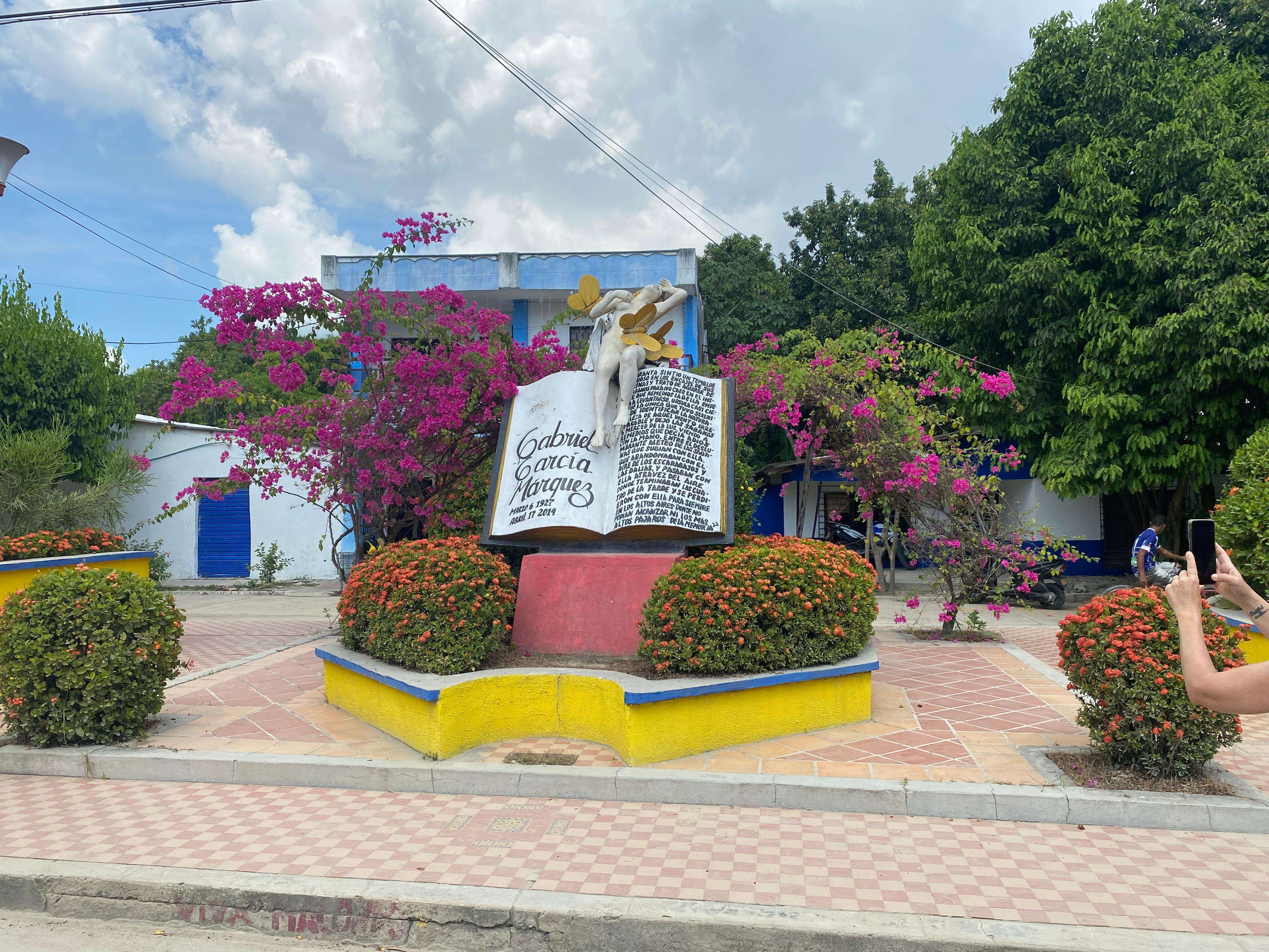 Colagem de mídia