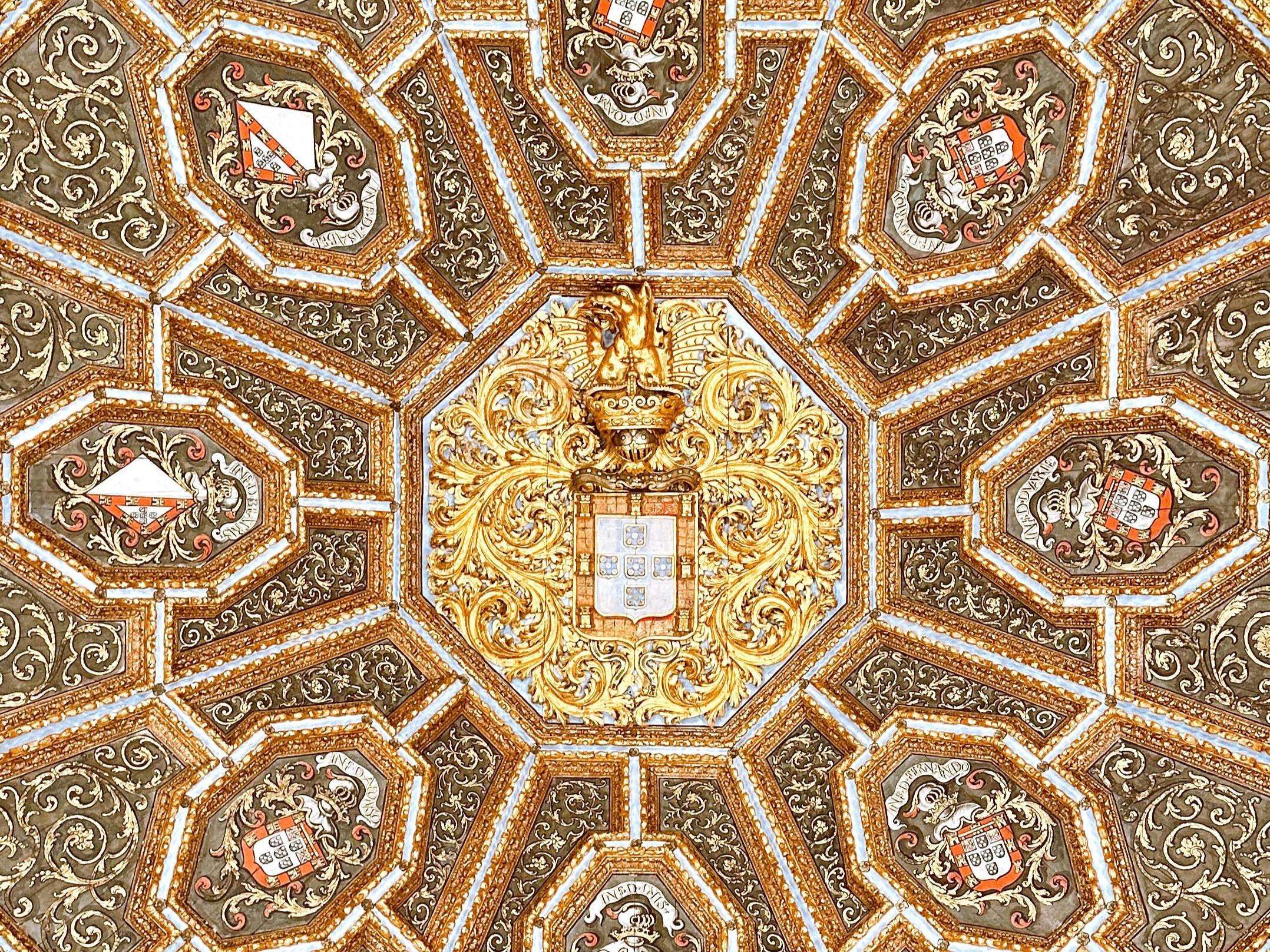 Colagem de mídia
