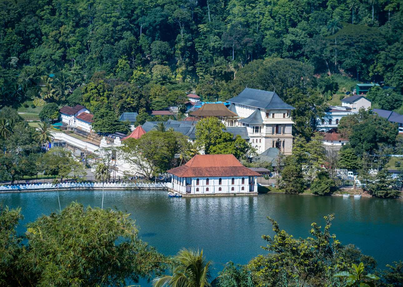 Colagem de mídia