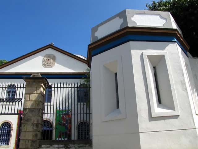 Colagem de mídia