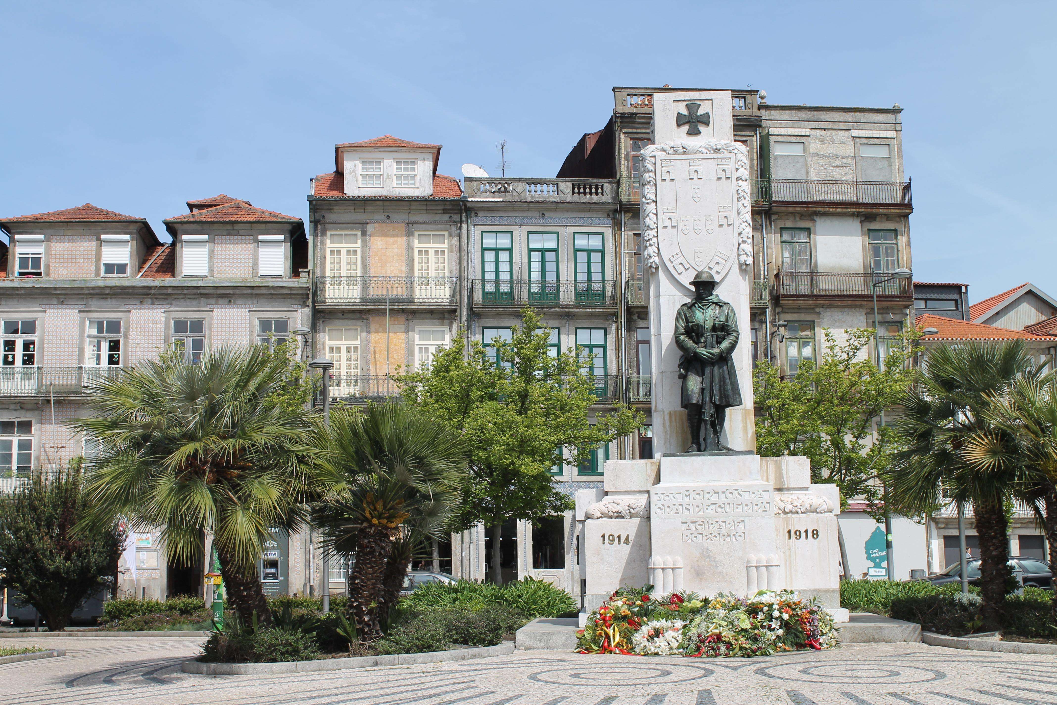 Colagem de mídia