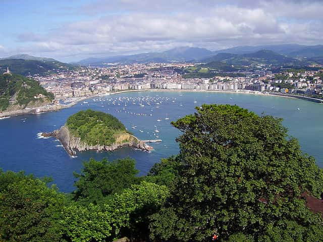 Colagem de mídia