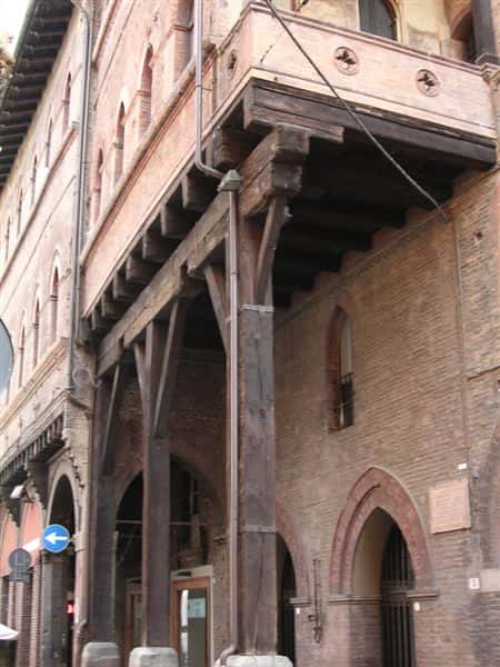Colagem de mídia