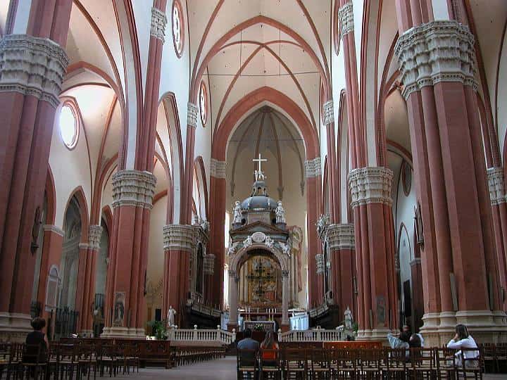 Colagem de mídia