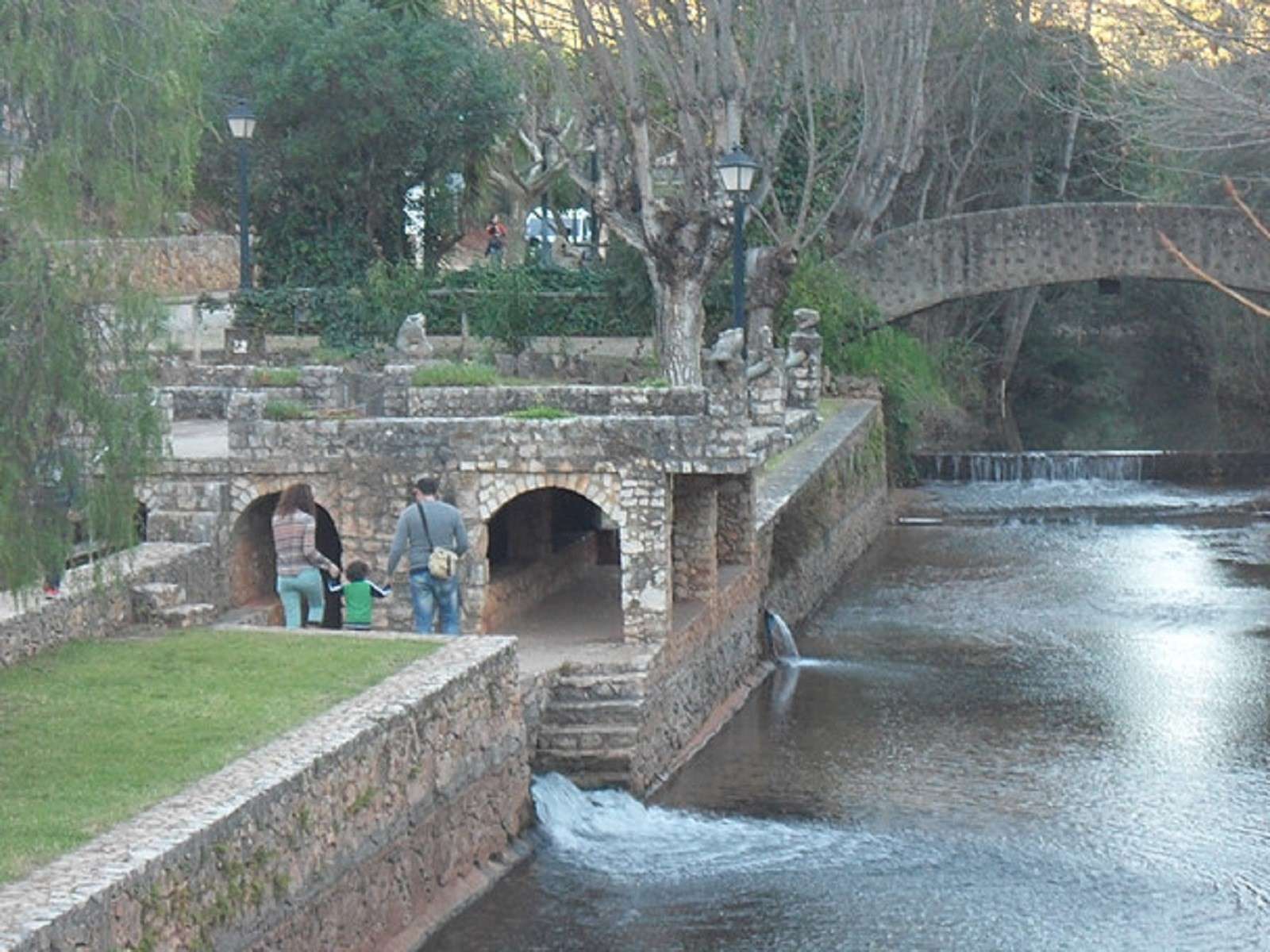 Colagem de mídia