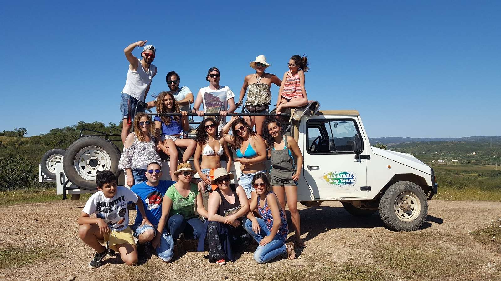 Colagem de mídia