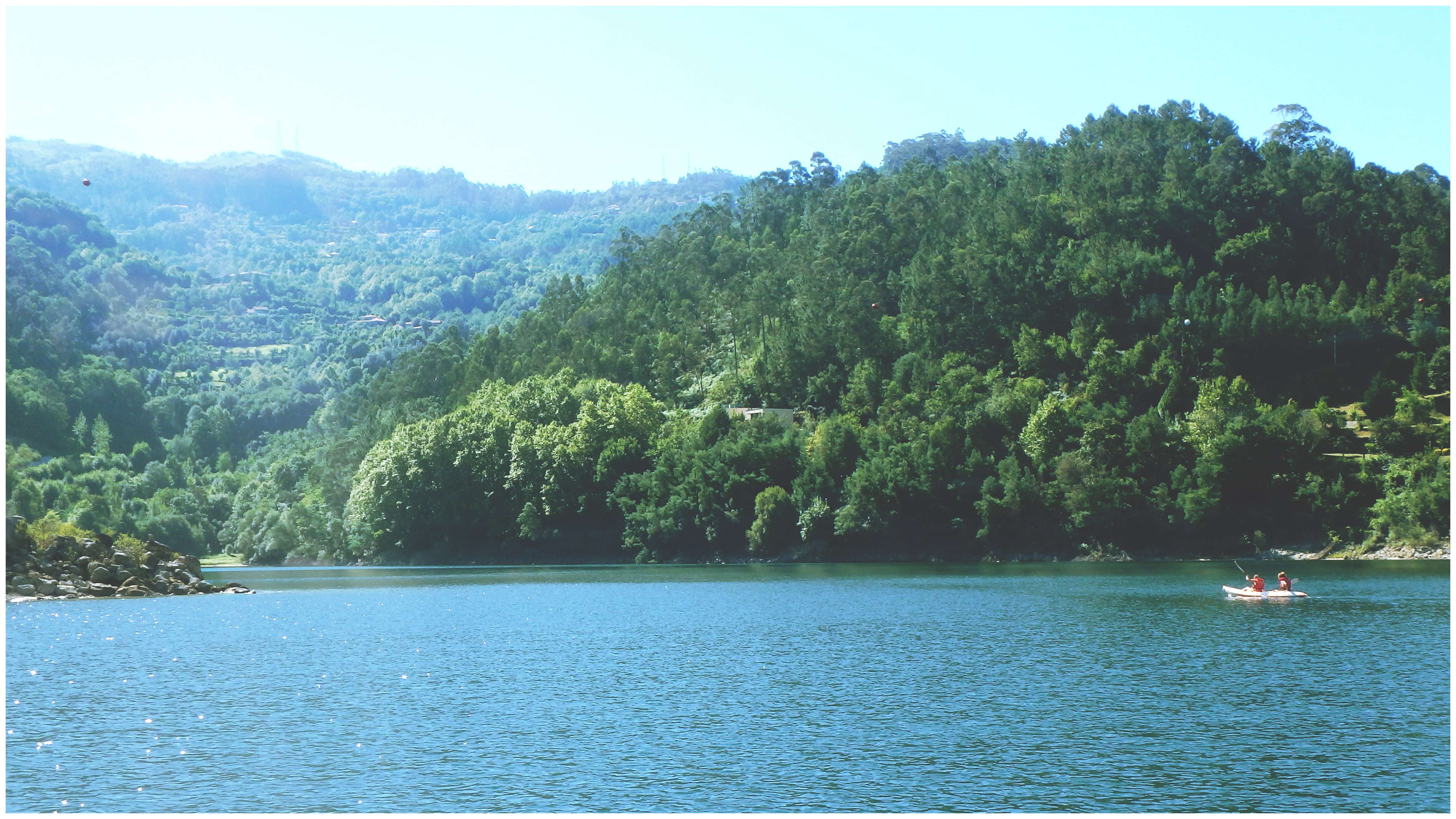 Colagem de mídia