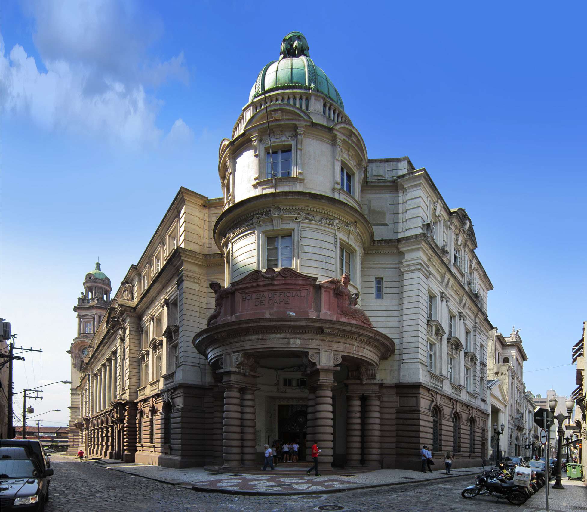 Colagem de mídia
