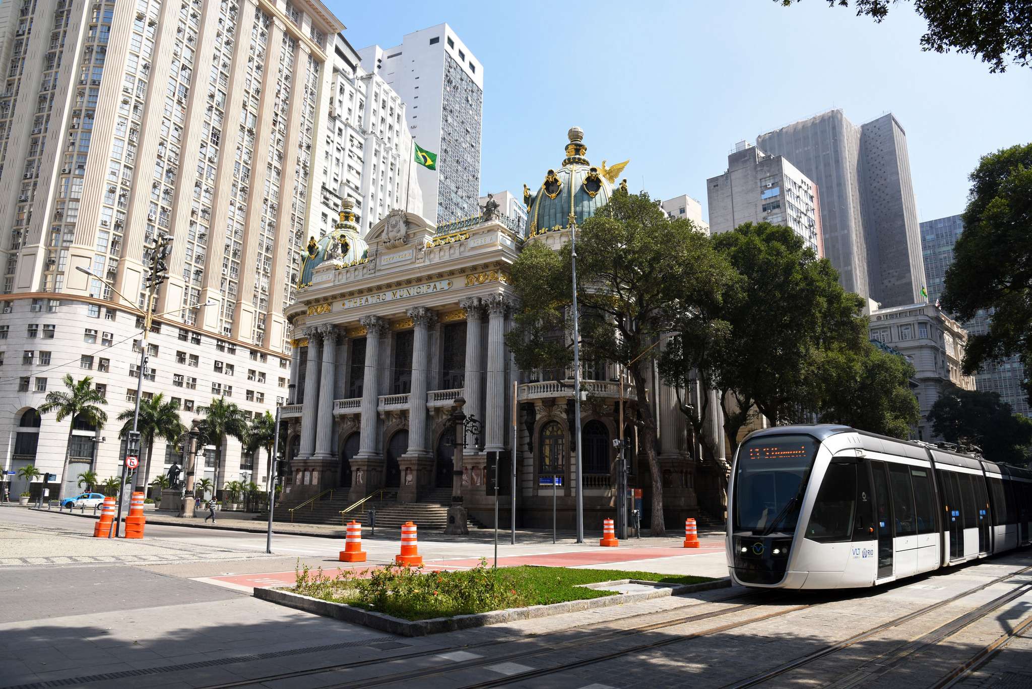 Colagem de mídia