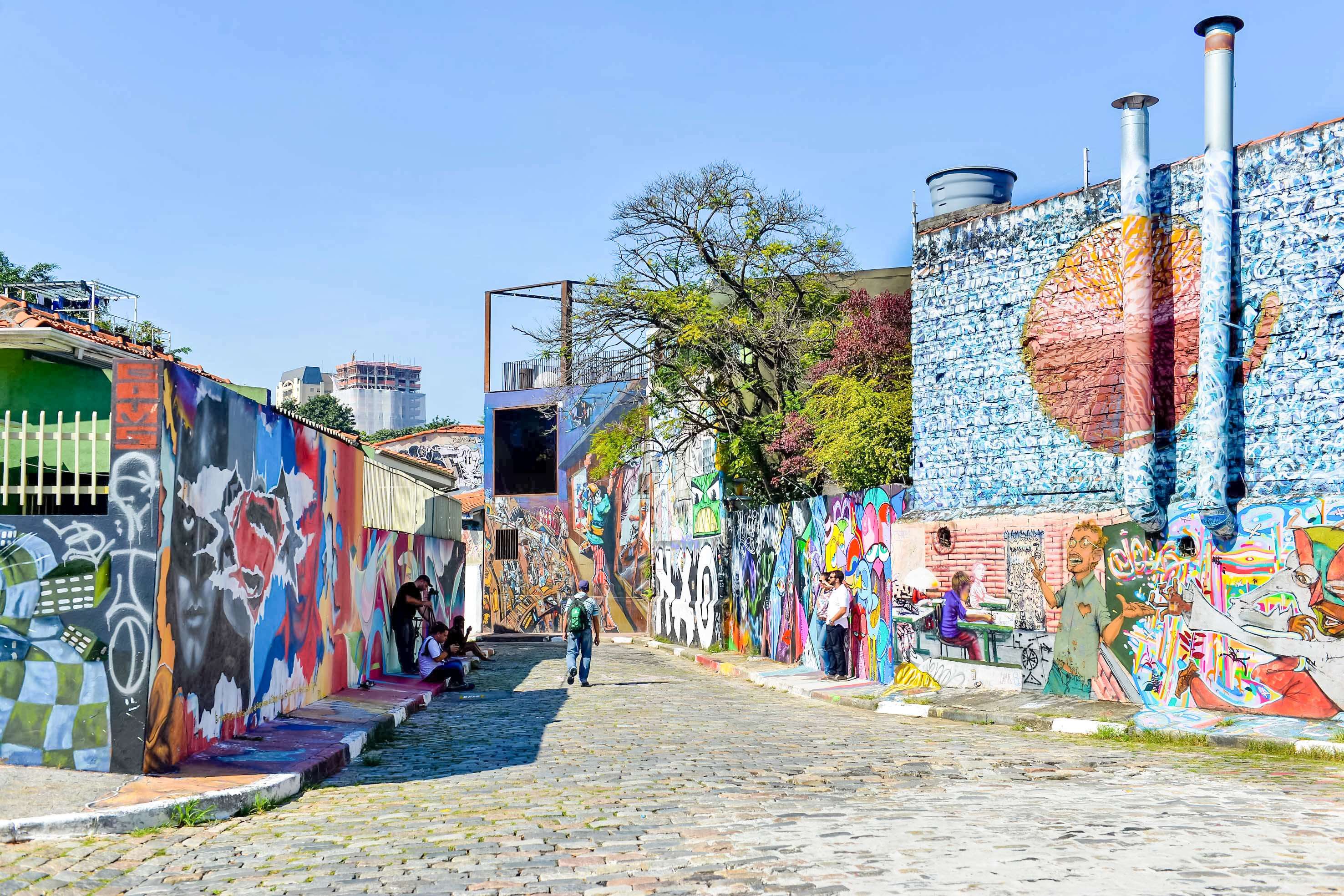 Colagem de mídia