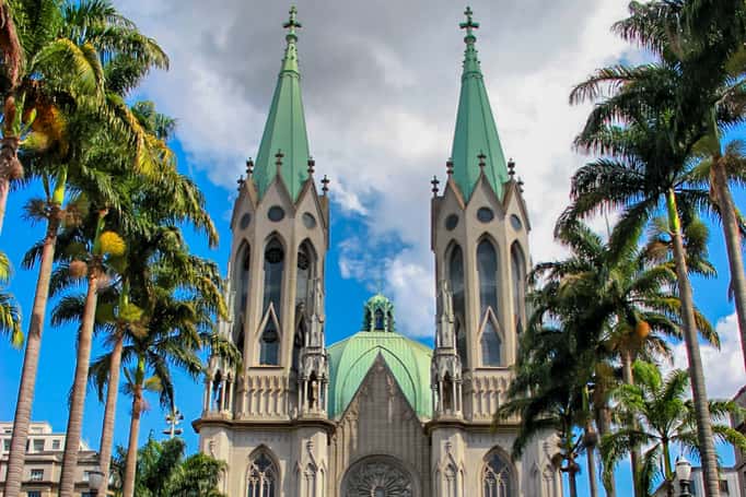 Colagem de mídia