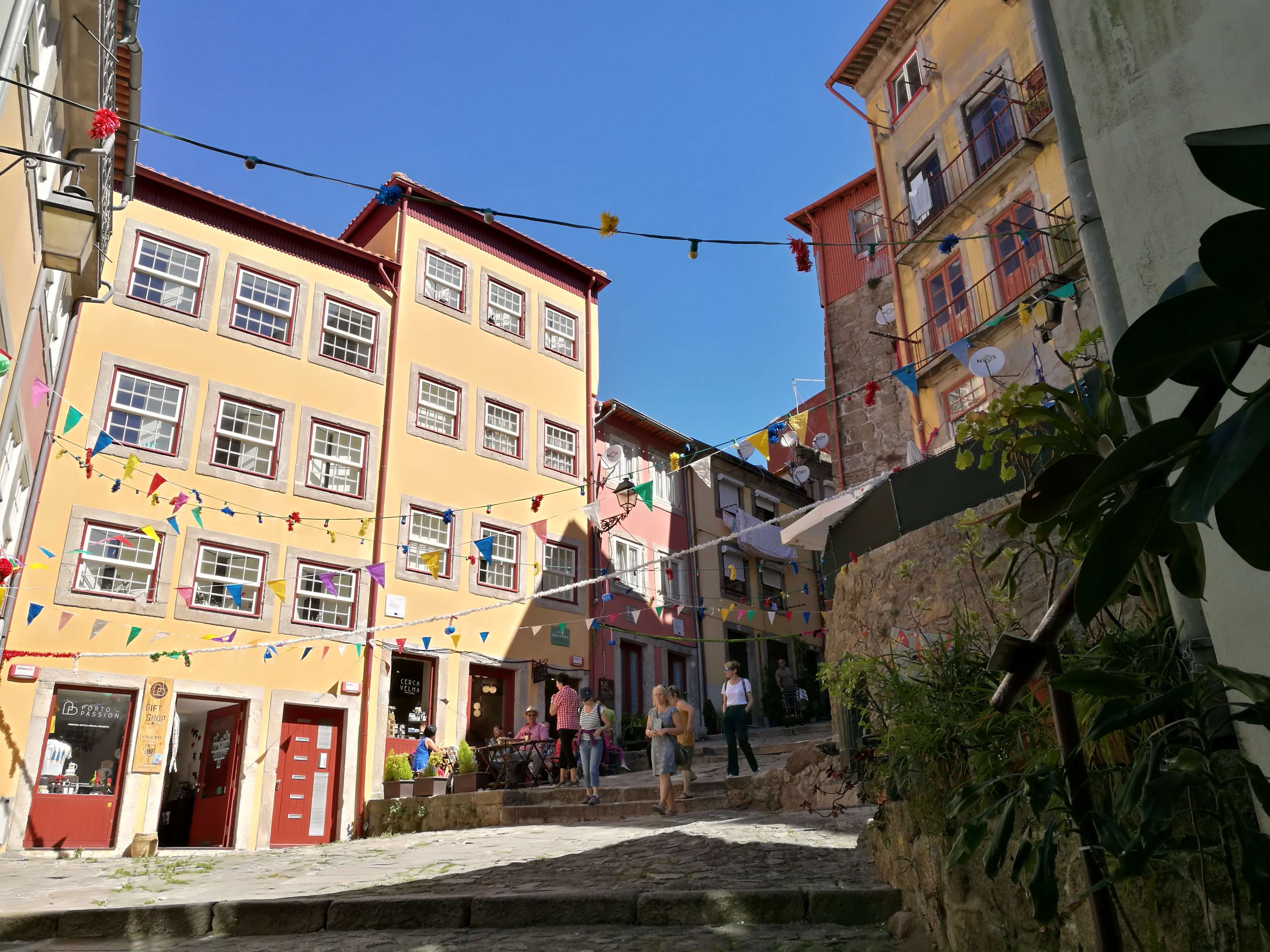 Colagem de mídia