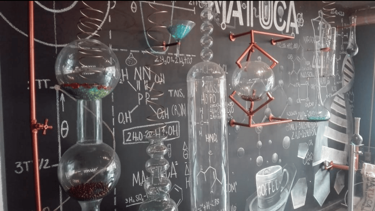 Colagem de mídia