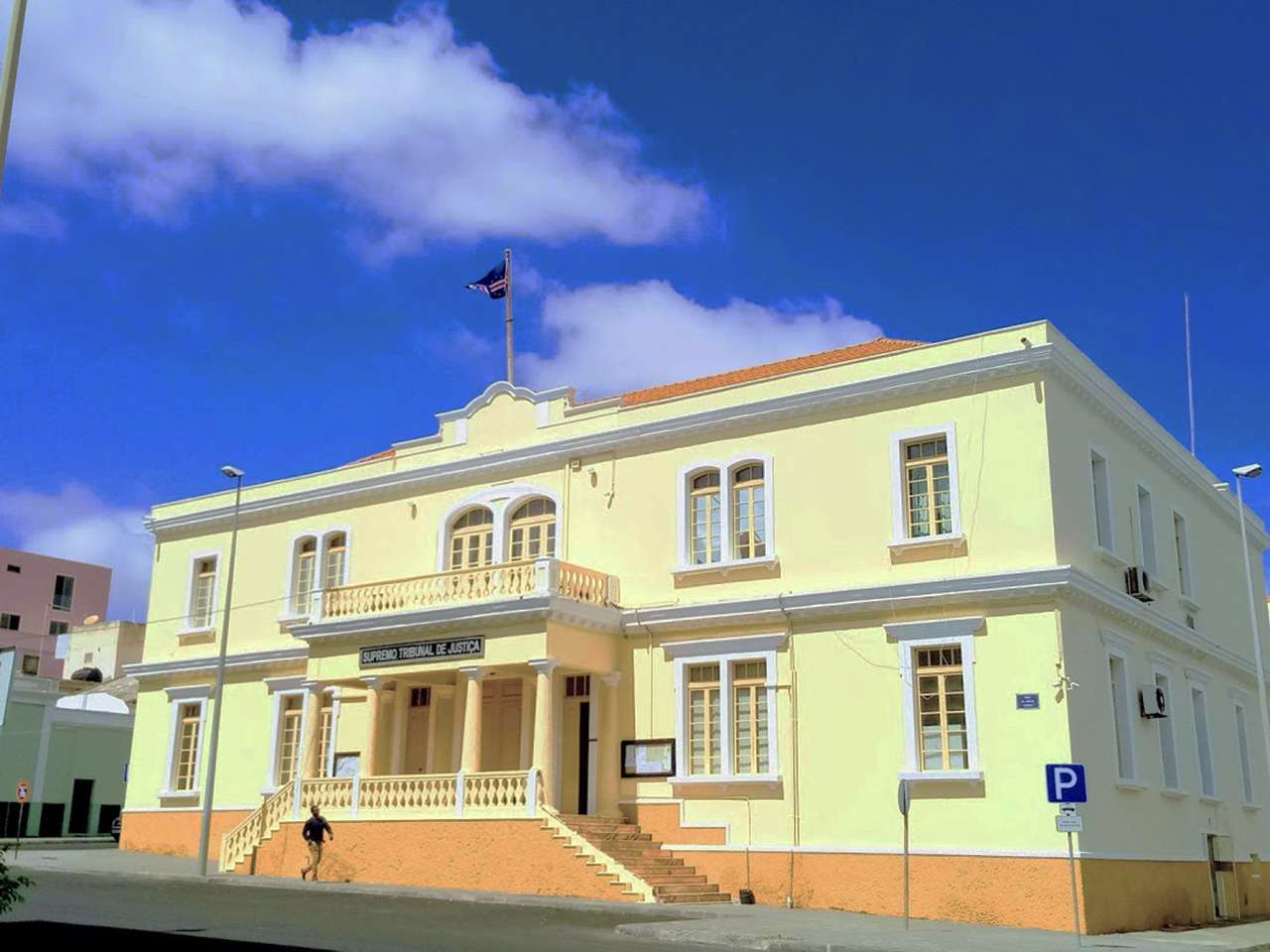 Colagem de mídia