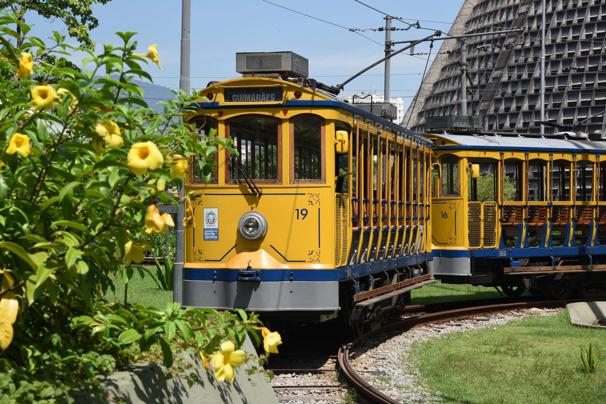Colagem de mídia