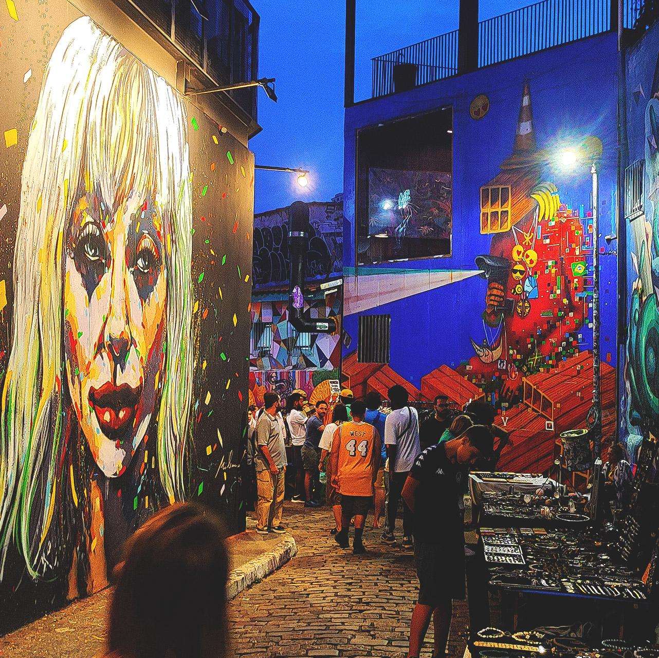 Colagem de mídia