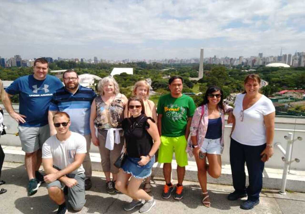 Colagem de mídia