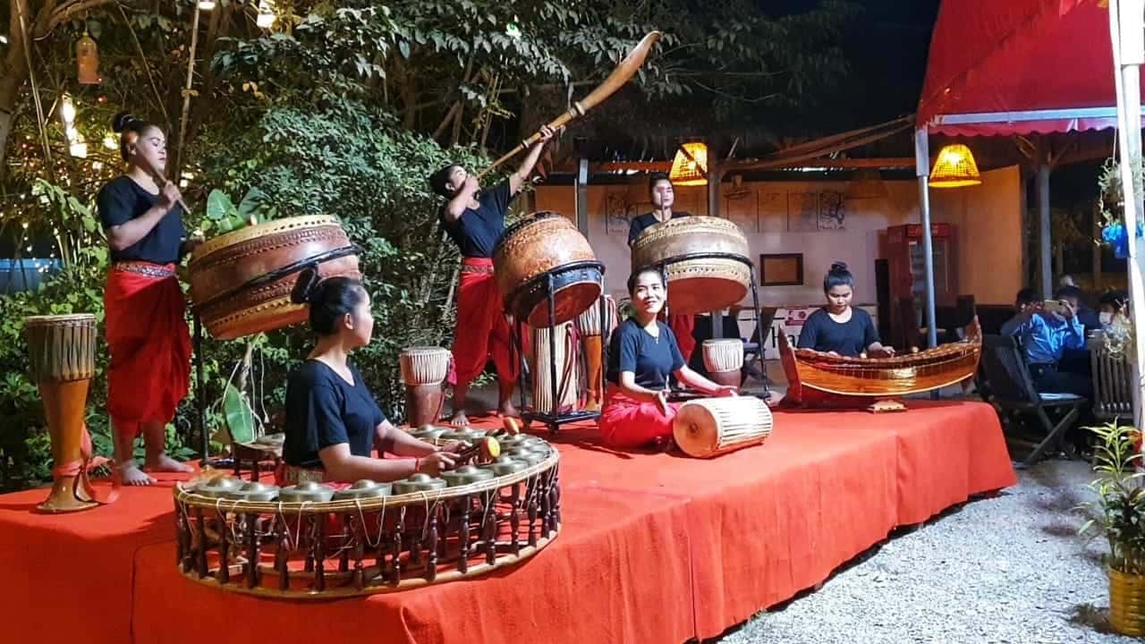Colagem de mídia