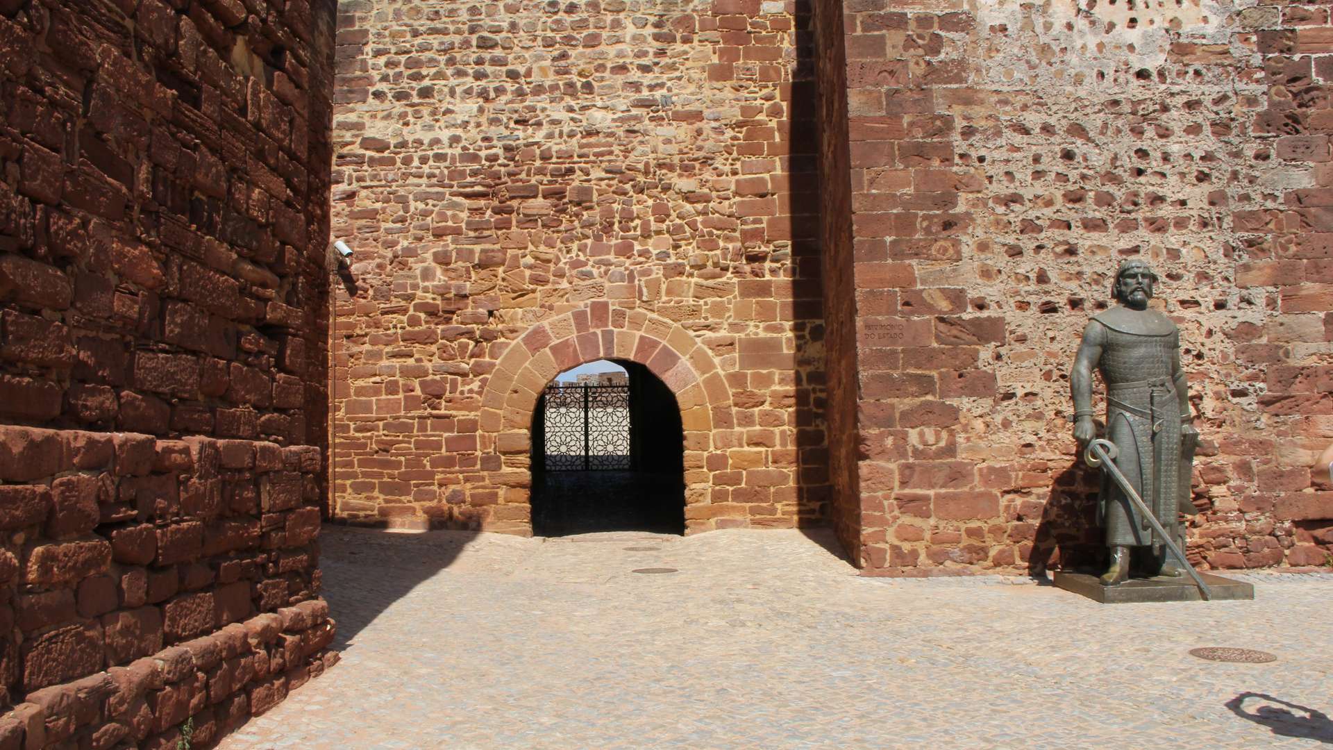 Colagem de mídia