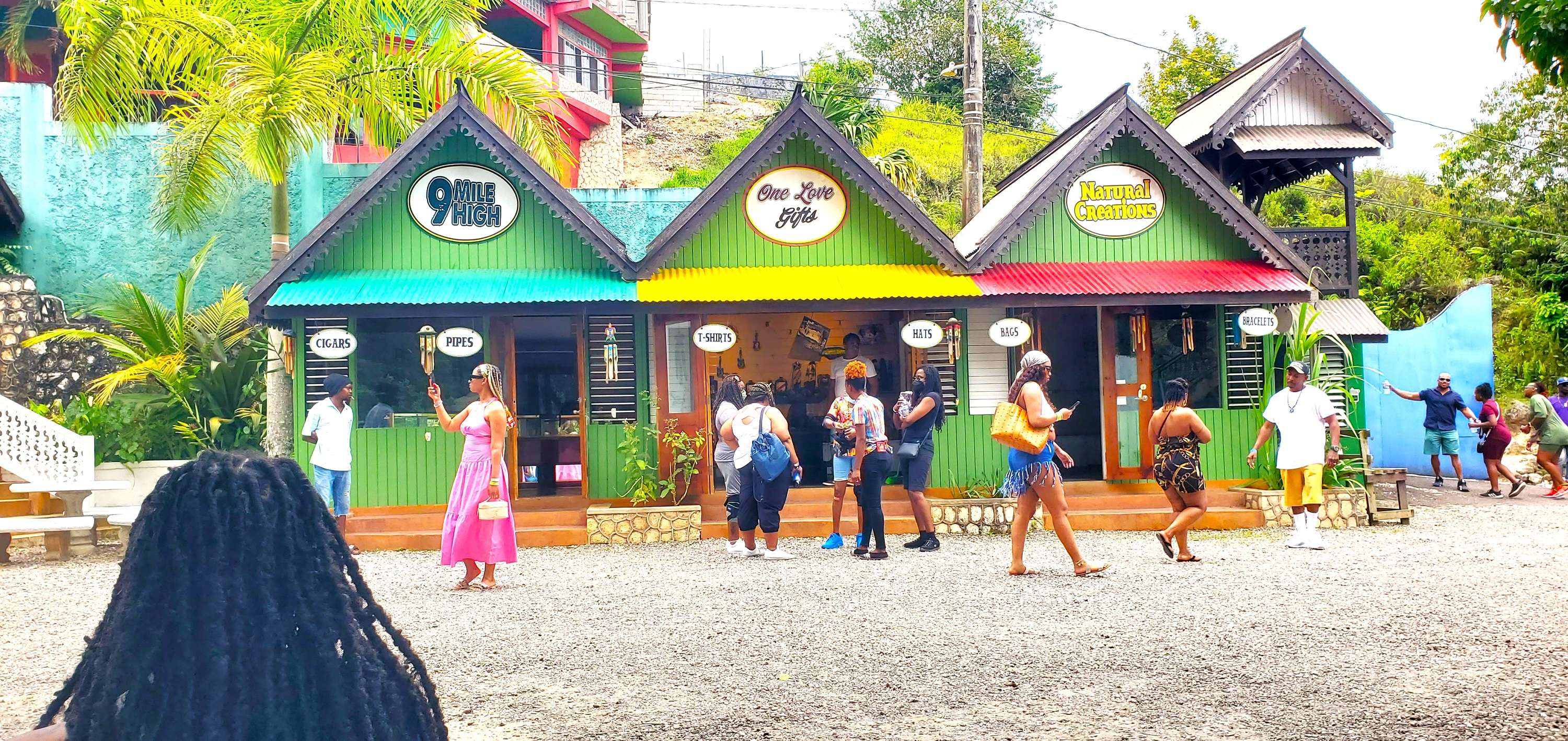 Colagem de mídia