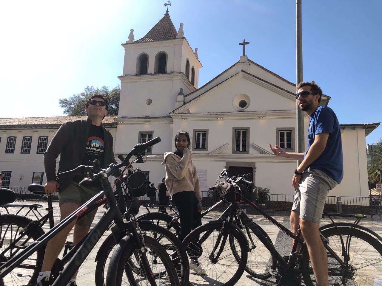 Colagem de mídia