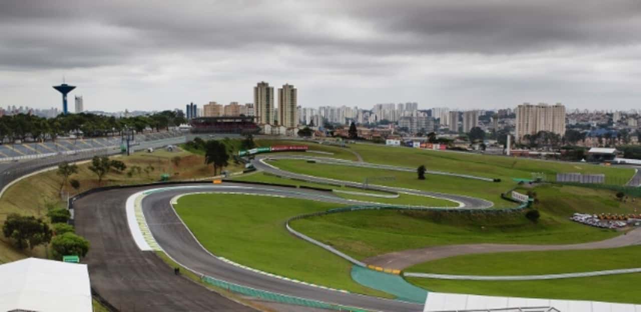 Colagem de mídia