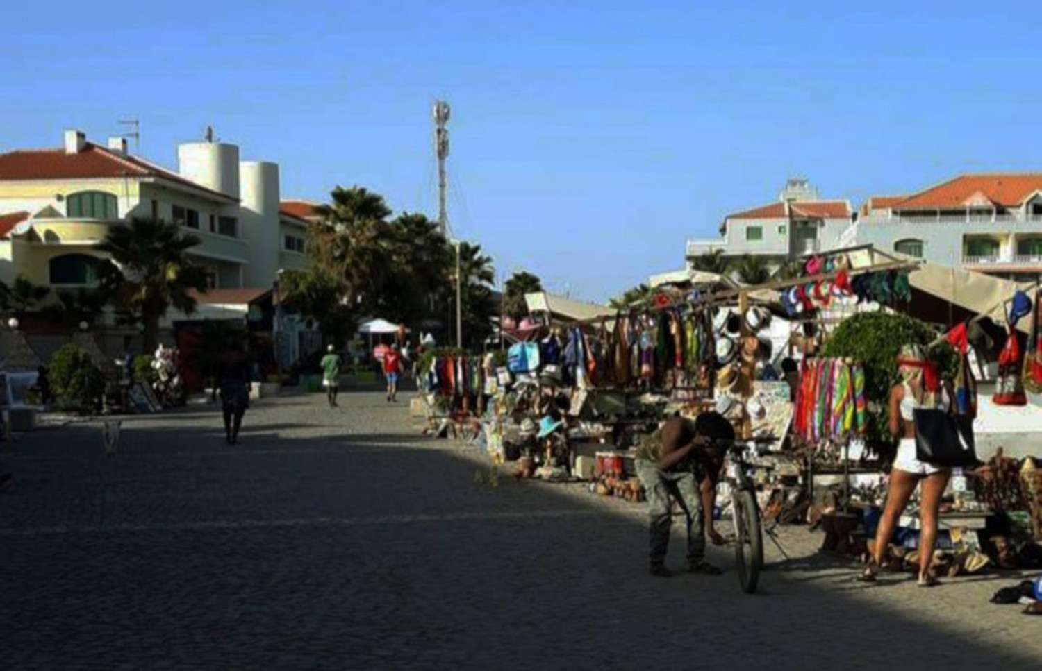 Colagem de mídia