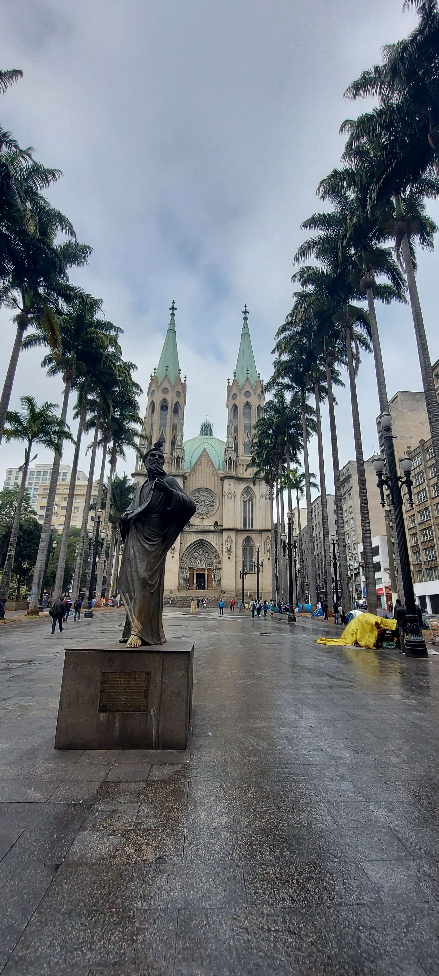 Colagem de mídia