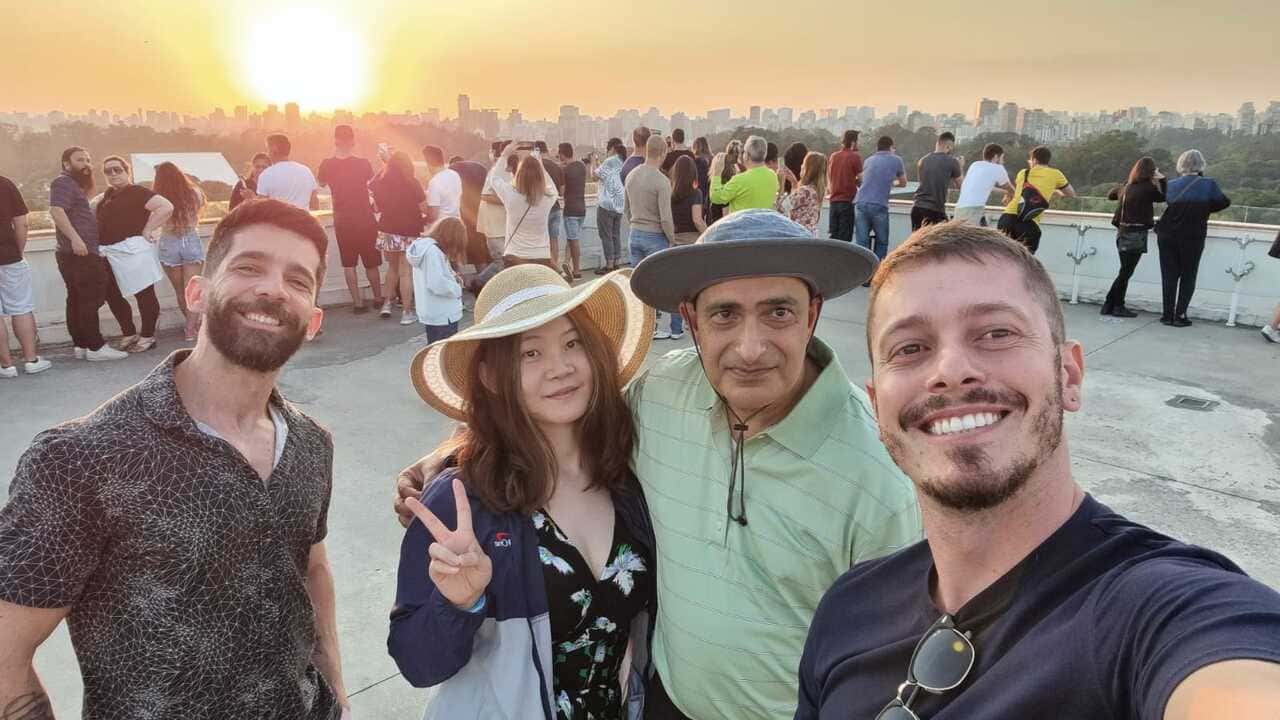Colagem de mídia