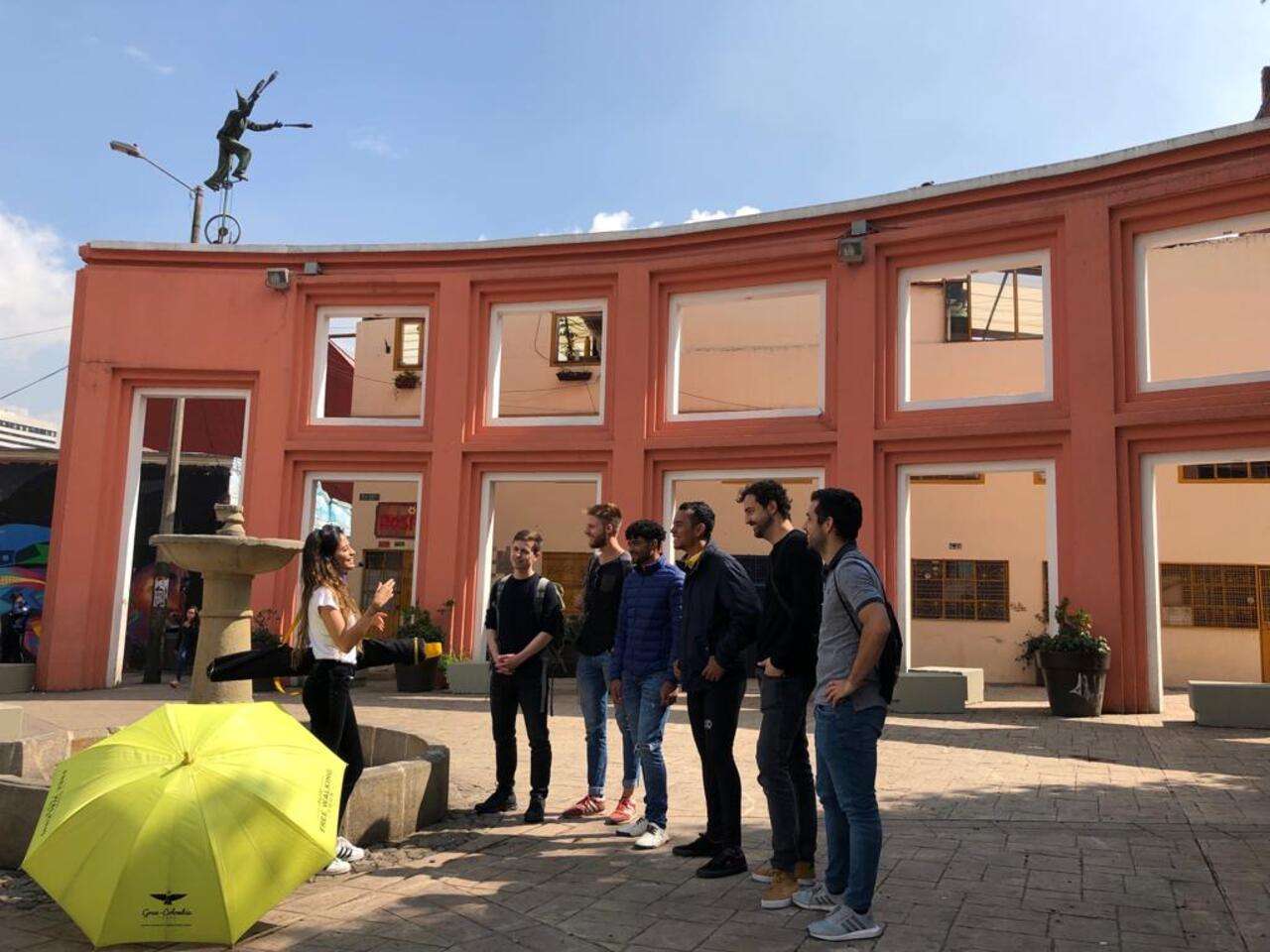 Colagem de mídia