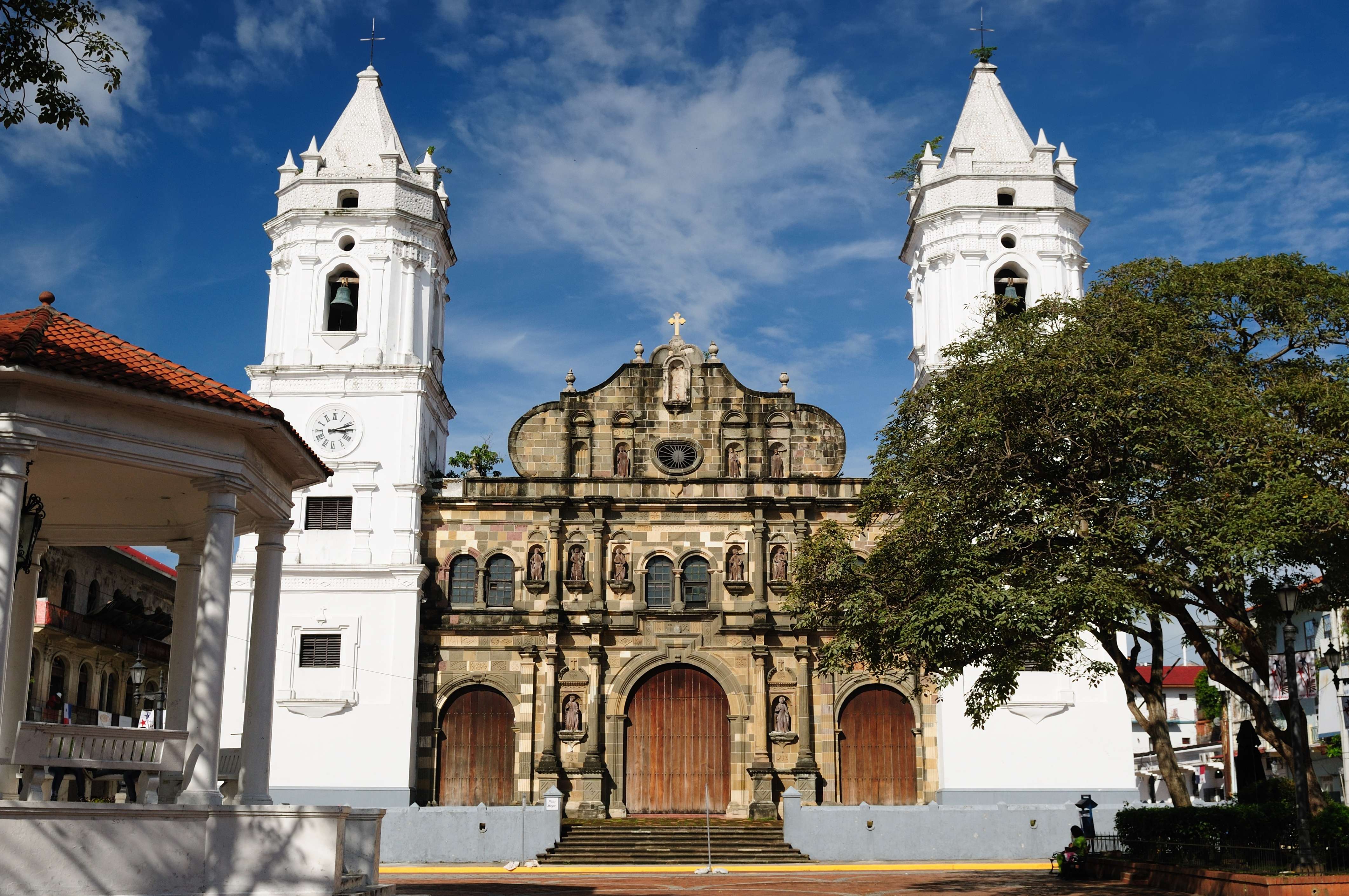 Colagem de mídia