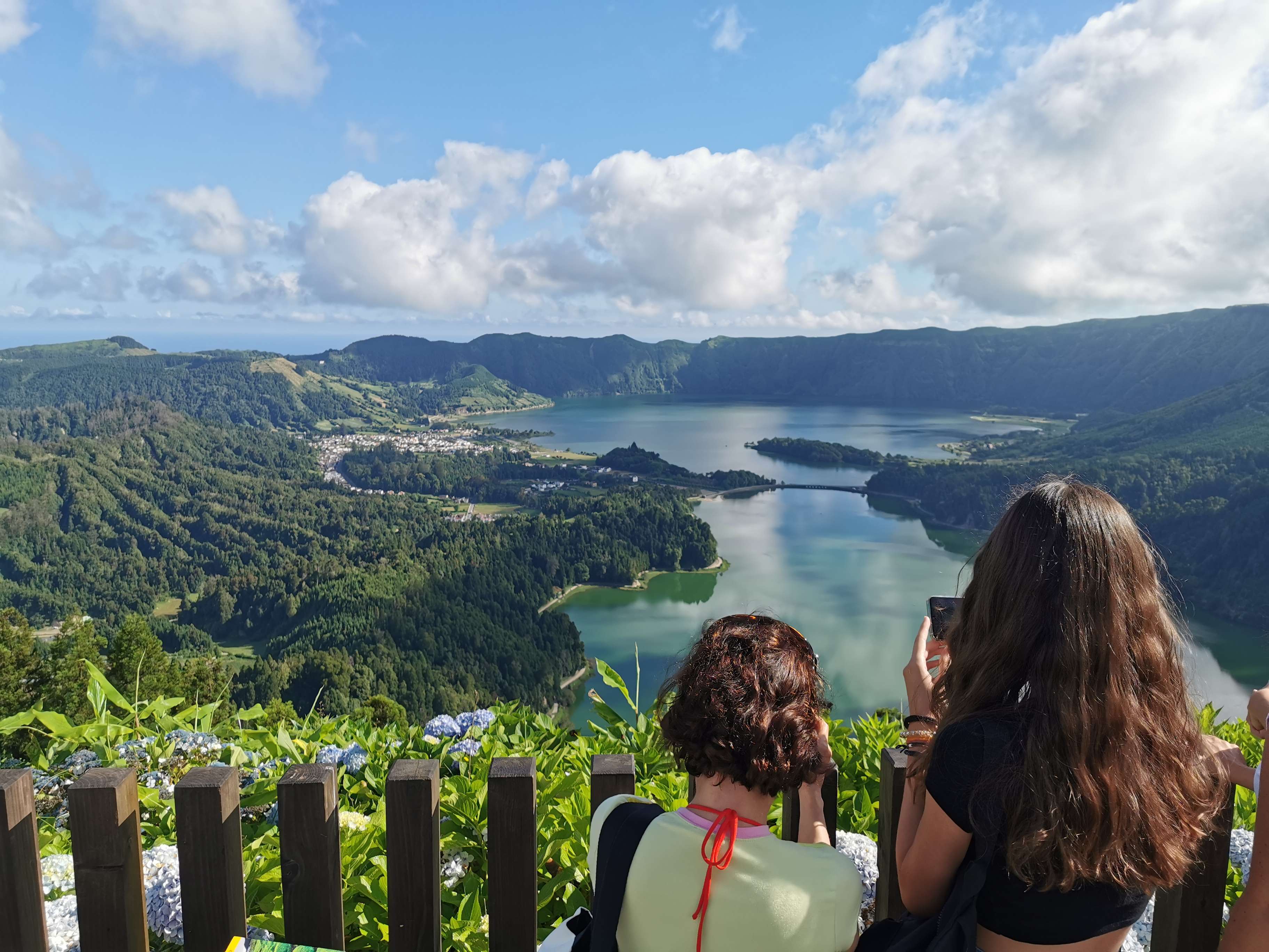 Colagem de mídia