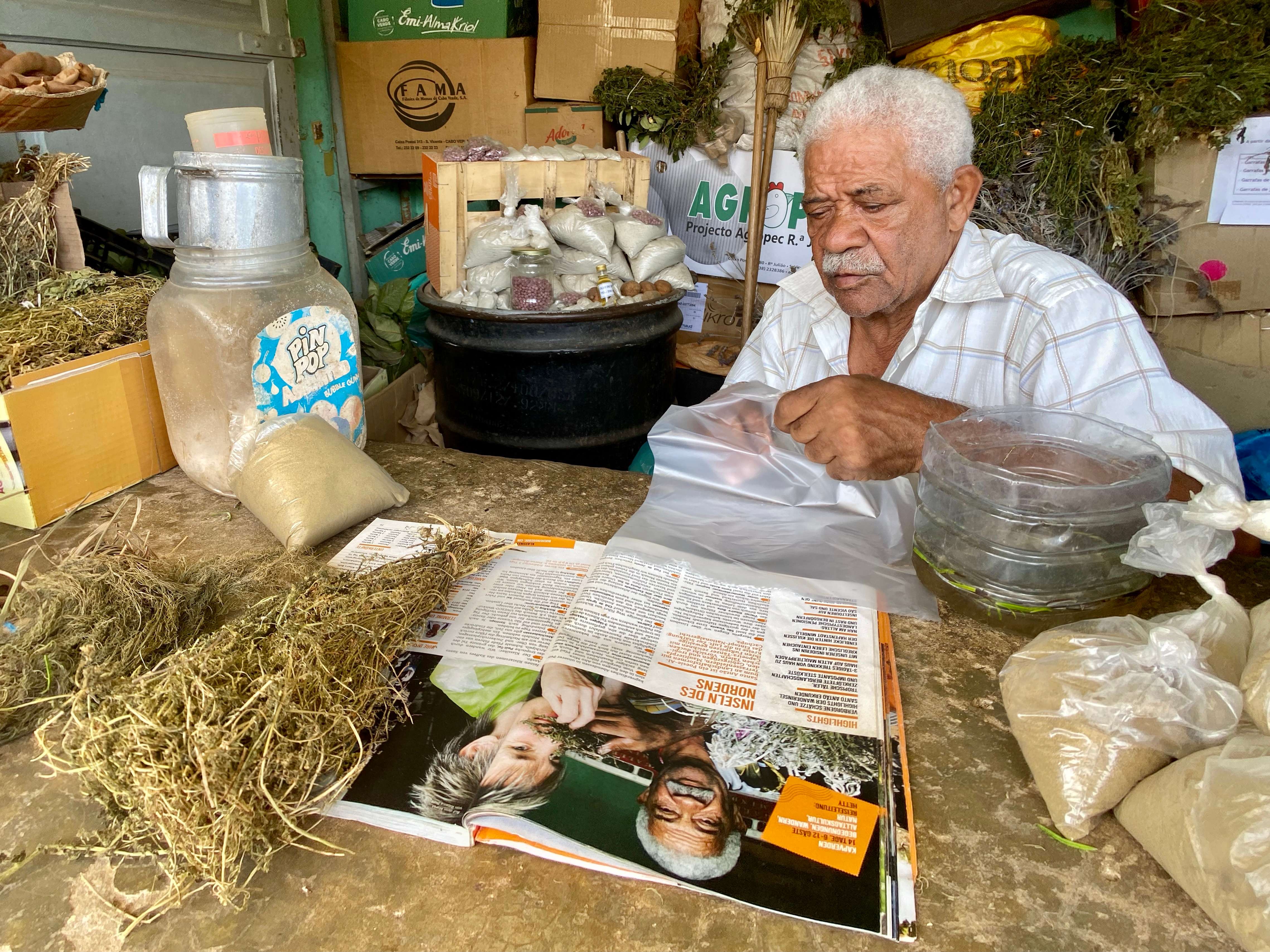 Colagem de mídia