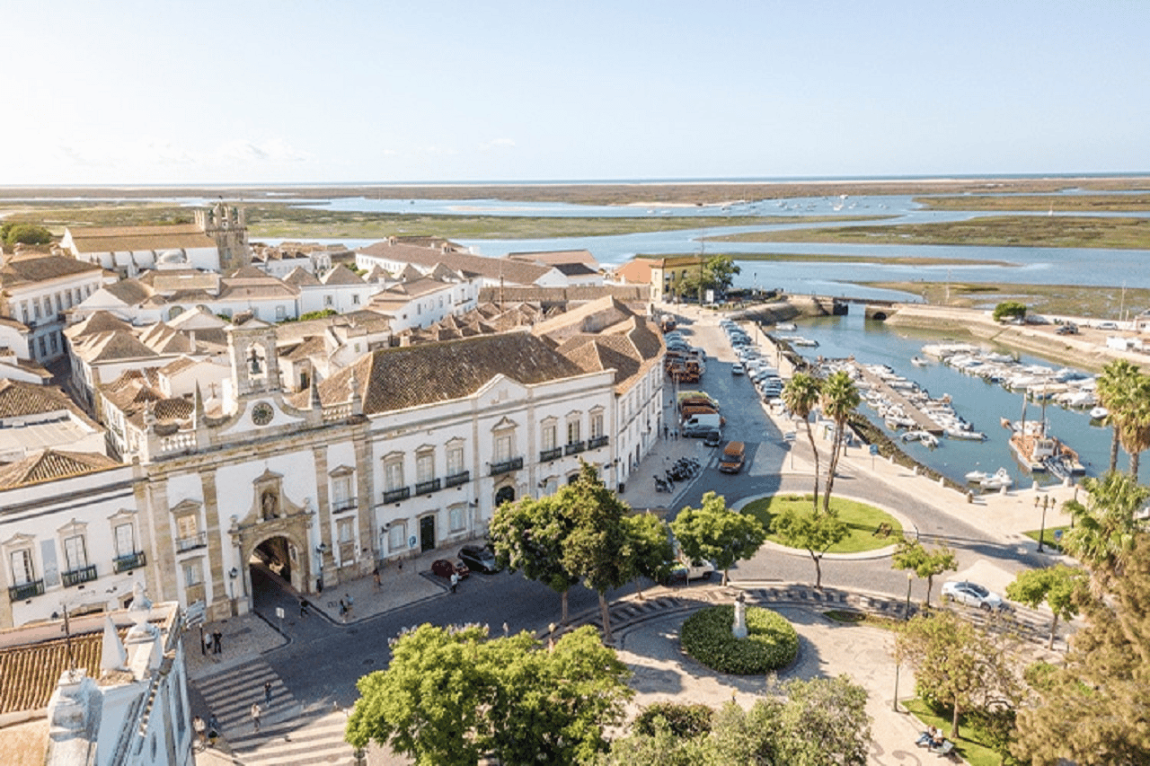 Colagem de mídia