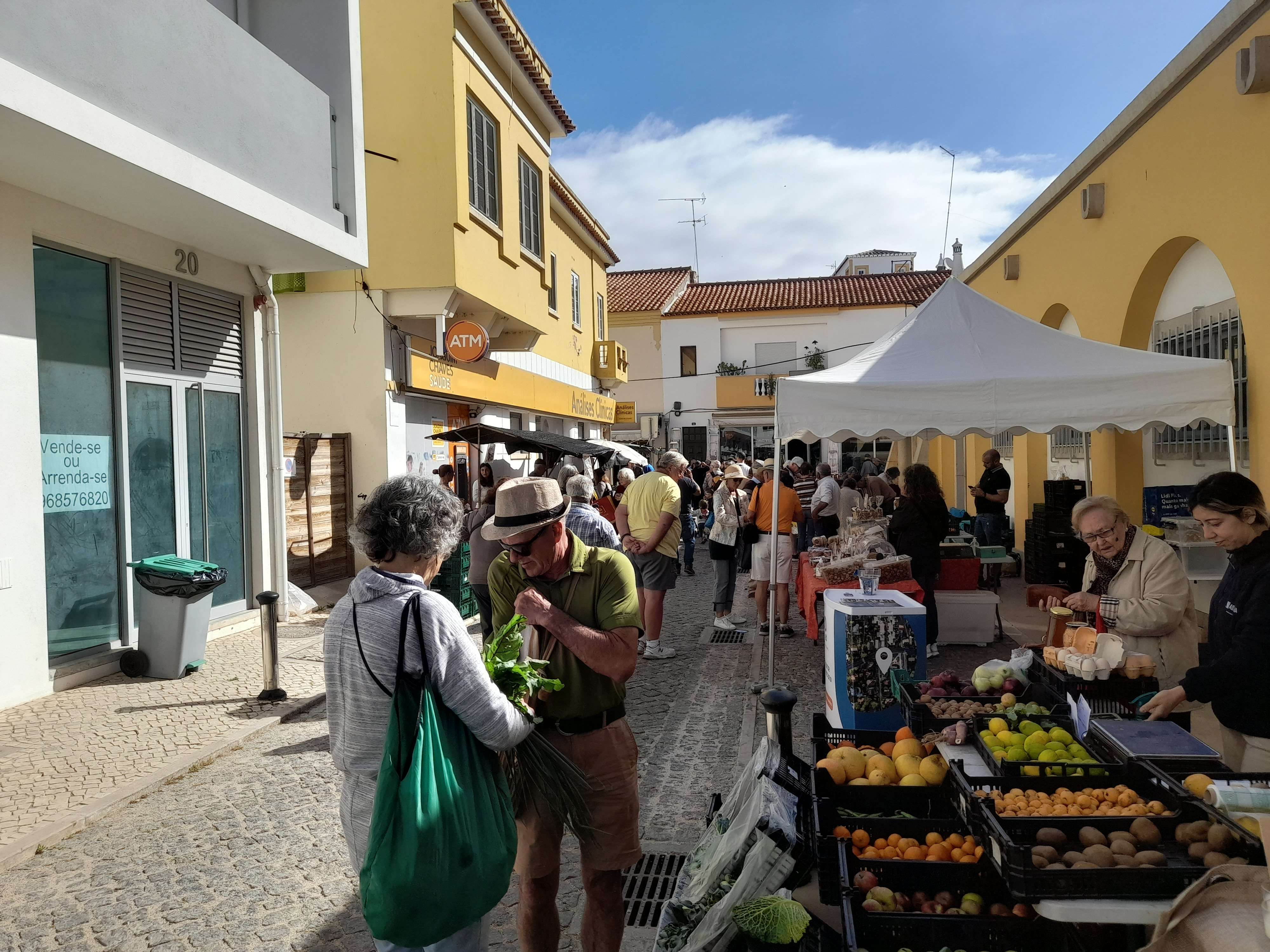 Colagem de mídia