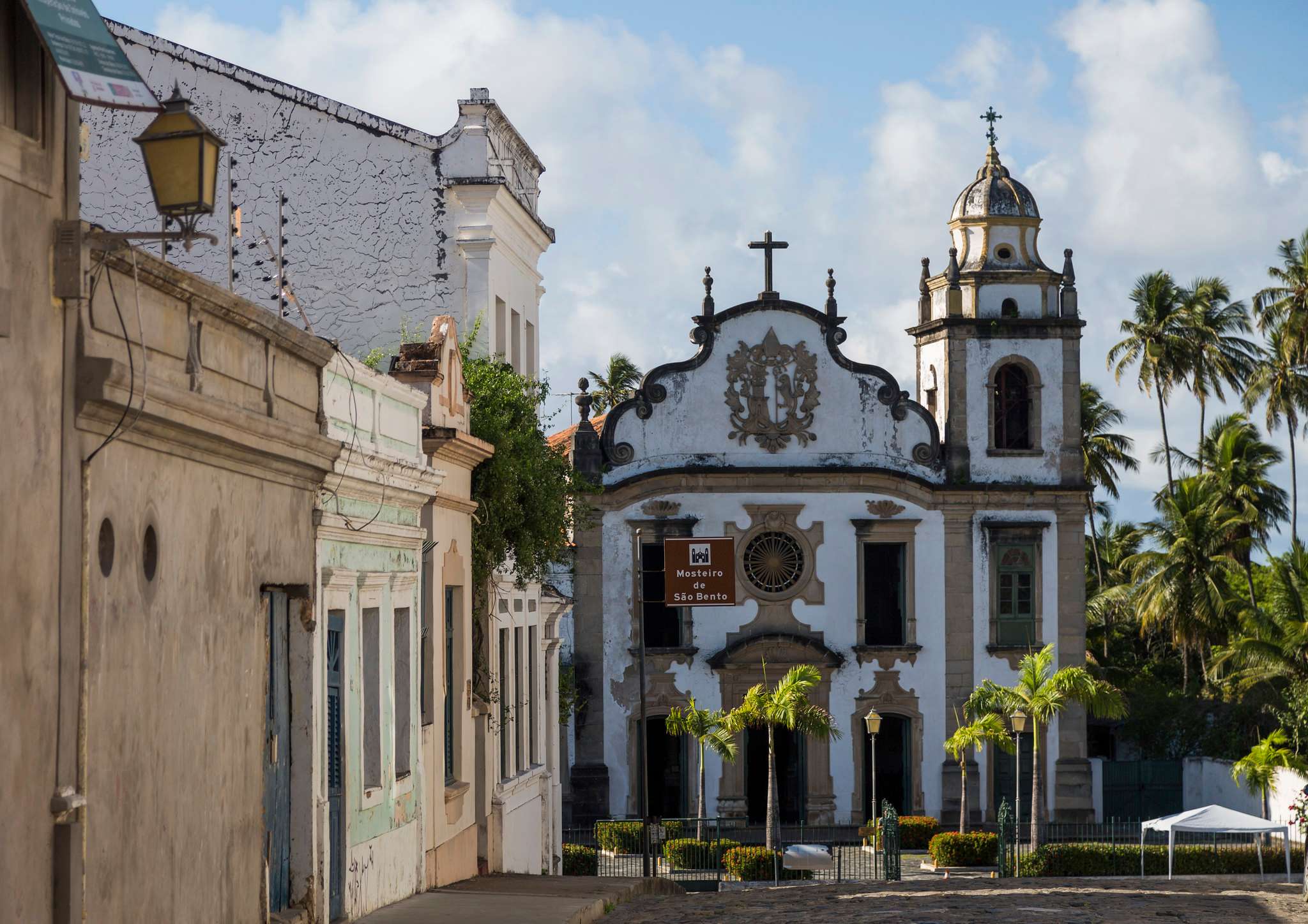 Colagem de mídia